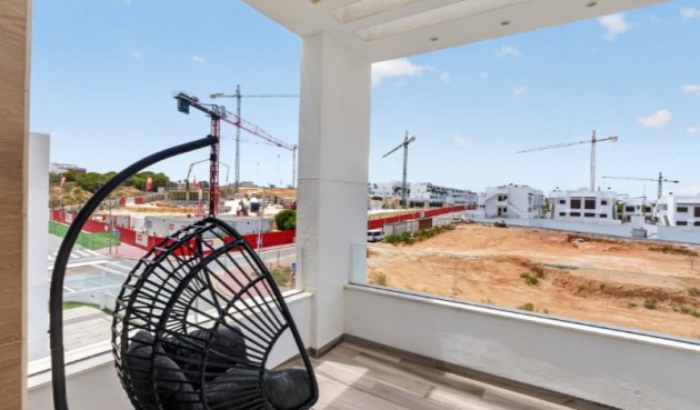 Resale - Villa -
Torrevieja - Costa Blanca