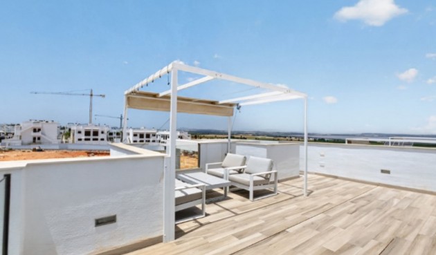Resale - Villa -
Torrevieja - Costa Blanca