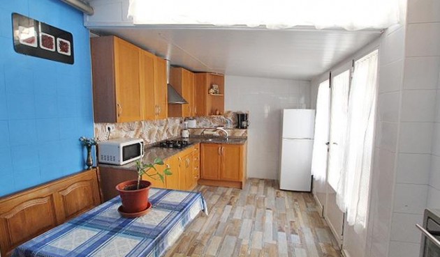 Resale - Bungalow -
Guardamar del Segura - 03140