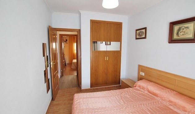 Resale - Bungalow -
Guardamar del Segura - 03140