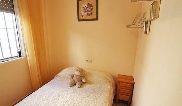 Resale - Bungalow -
Guardamar del Segura - 03140