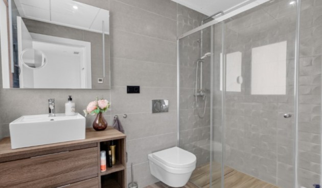 Resale - Villa -
Torrevieja - Costa Blanca