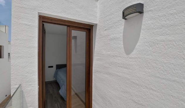 Resale - Villa -
Torrevieja - Costa Blanca