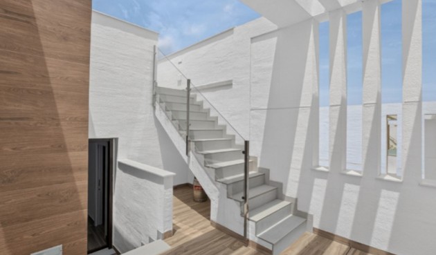 Resale - Villa -
Torrevieja - Costa Blanca