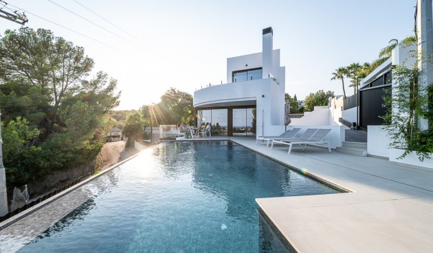 Resale - Villa -
Benissa - Costa Blanca