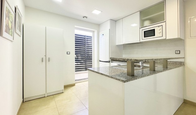 Resale - Apartment -
Santa Pola - Costa Blanca