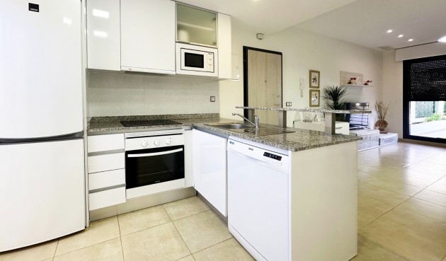 Resale - Apartment -
Santa Pola - Costa Blanca