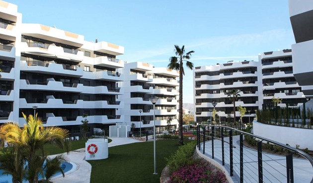 Resale - Apartment -
Santa Pola - Costa Blanca