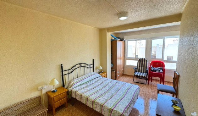 Resale - Apartment -
Torrevieja - Miramar - Torre Del Moro