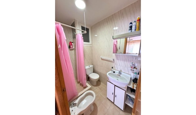 Resale - Apartment -
Torrevieja - Miramar - Torre Del Moro