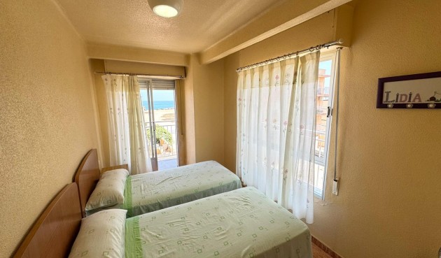 Resale - Apartment -
Torrevieja - Miramar - Torre Del Moro