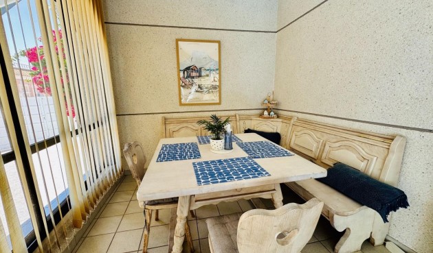 Resale - Villa -
Torrevieja - La Siesta - El Salado - Torreta
