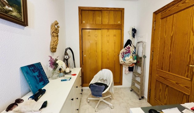 Resale - Villa -
Torrevieja - La Siesta - El Salado - Torreta