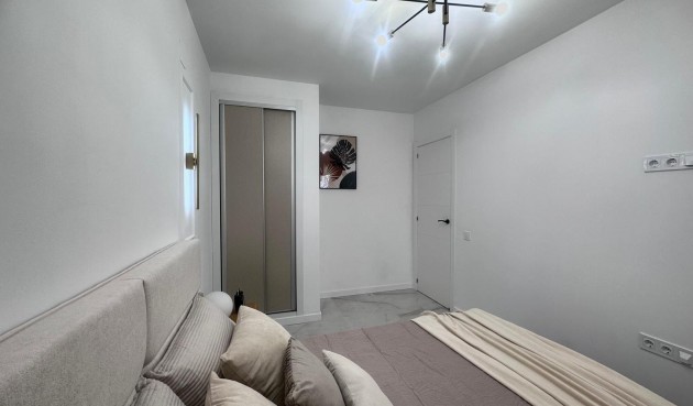 Resale - Apartment -
Torrevieja - Estacion De Autobuses