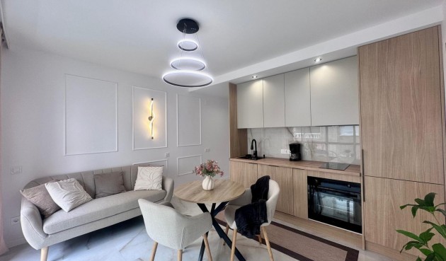 Resale - Apartment -
Torrevieja - Estacion De Autobuses