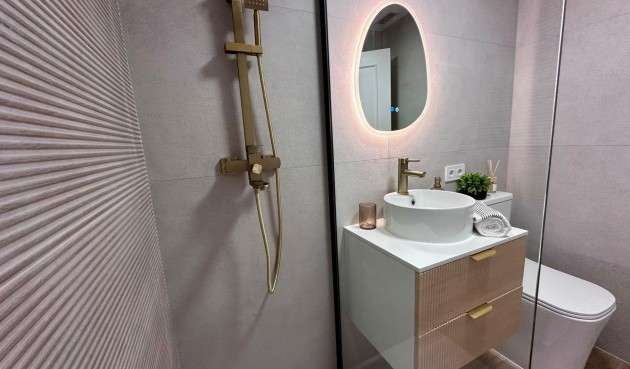 Resale - Apartment -
Torrevieja - Habaneras