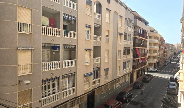Resale - Apartment -
Torrevieja - Playa de los Locos