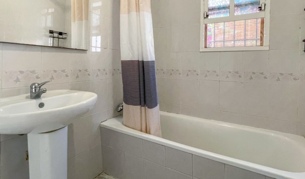 Återförsäljning - Bungalow -
Orihuela Costa - Costa Blanca