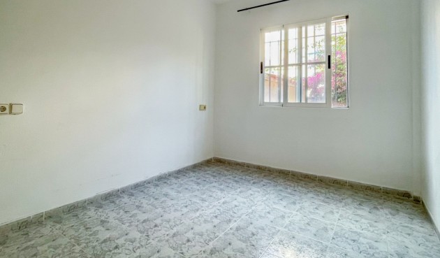 Återförsäljning - Bungalow -
Orihuela Costa - Costa Blanca