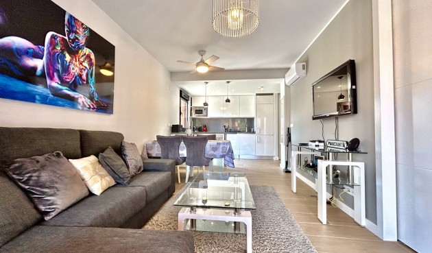Återförsäljning - Apartment -
Villamartin - Costa Blanca