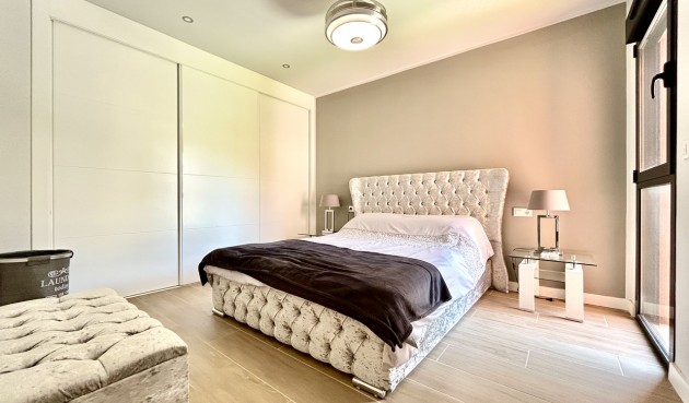 Återförsäljning - Apartment -
Villamartin - Costa Blanca