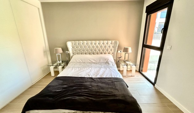 Återförsäljning - Apartment -
Villamartin - Costa Blanca