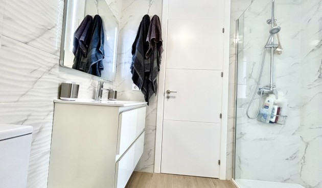 Återförsäljning - Apartment -
Villamartin - Costa Blanca