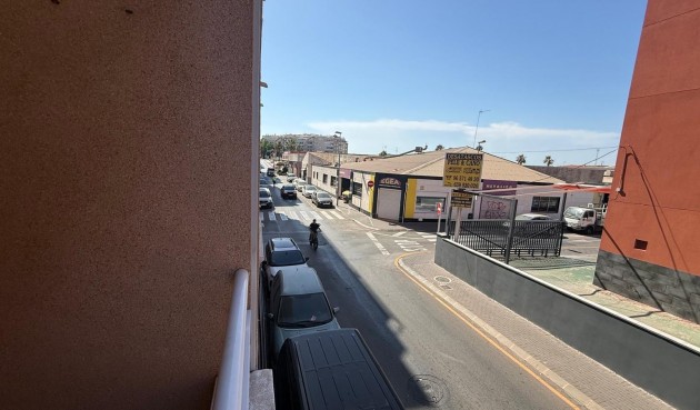 Resale - Apartment -
Torrevieja - Playa de los Locos