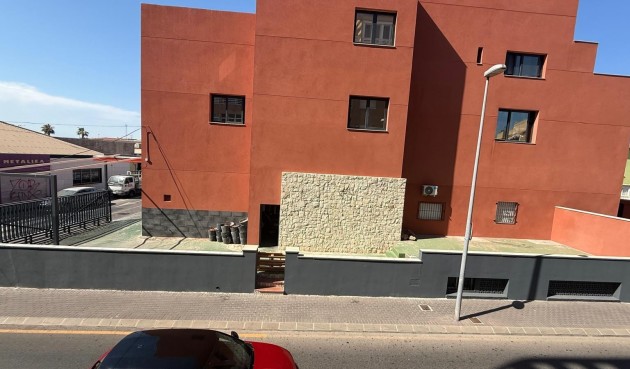 Resale - Apartment -
Torrevieja - Playa de los Locos