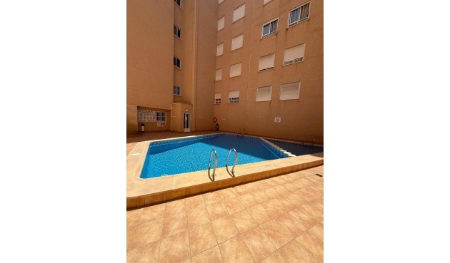Resale - Apartment -
Torrevieja - Playa de los Locos
