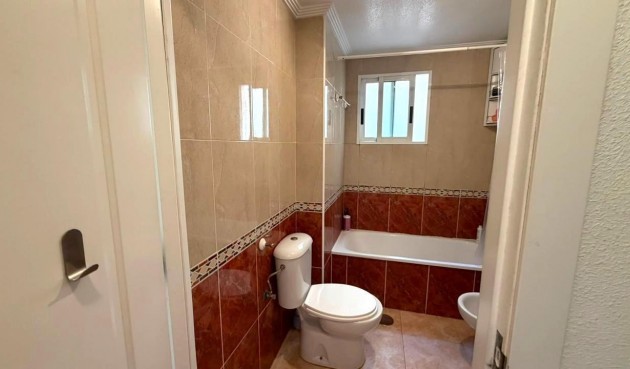 Resale - Apartment -
Torrevieja - PARQUE DE LAS NACIONES