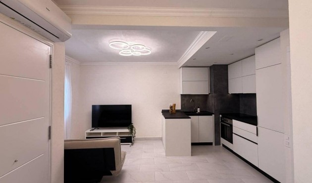 Brukt - Town House -
Torrevieja - Calas Blanca