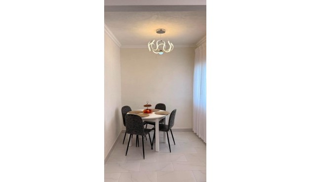 Brukt - Town House -
Torrevieja - Calas Blanca