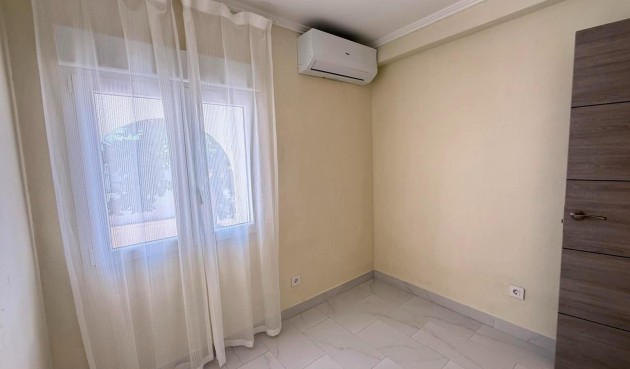 Brukt - Town House -
Torrevieja - Calas Blanca