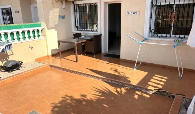 Brukt - Bungalow -
Torrevieja - Estacion De Autobuses