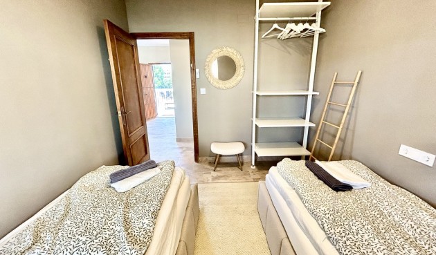 Brukt - Villa -
La Zenia - Costa Blanca