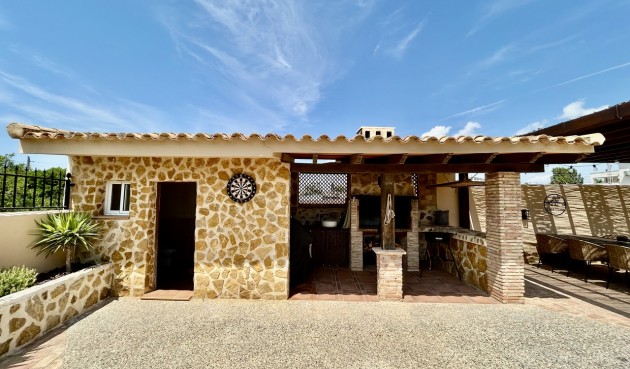 Brukt - Villa -
La Zenia - Costa Blanca