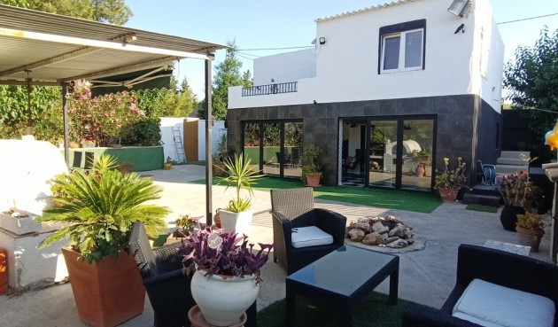 Brukt - Villa -
Canadas De San Pedro - Inland