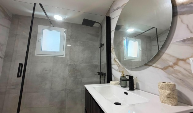 Brukt - Apartment -
Torrevieja - Playa del Cura