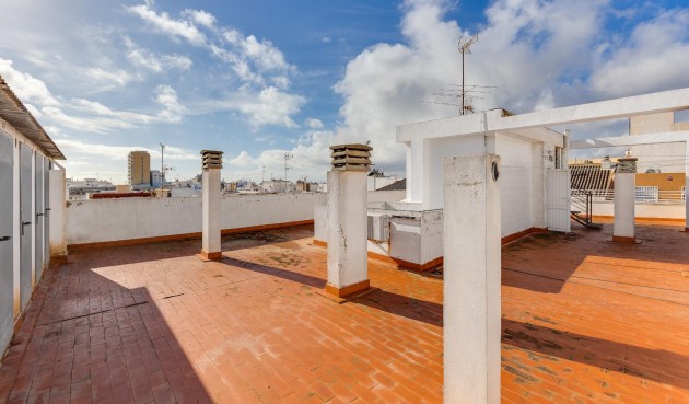 Brukt - Toppleilighet -
Torrevieja - Paseo Maritimo