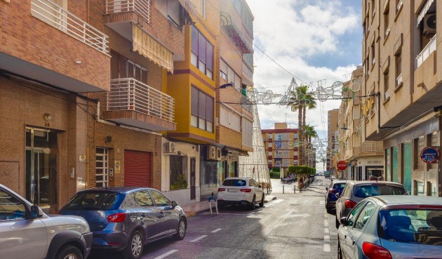 Brukt - Toppleilighet -
Torrevieja - Paseo Maritimo