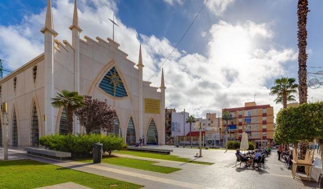 Brukt - Toppleilighet -
Torrevieja - Paseo Maritimo