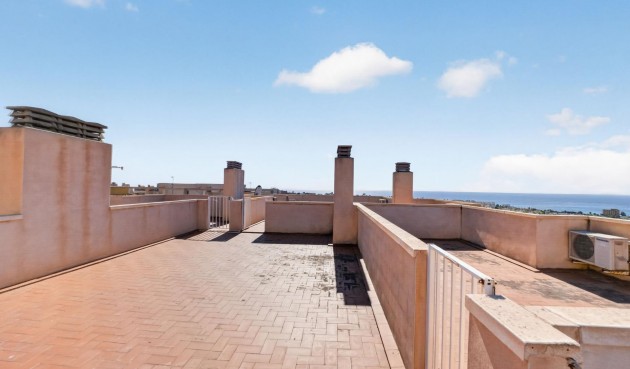 Återförsäljning - Takvåning -
Torrevieja - Torreblanca