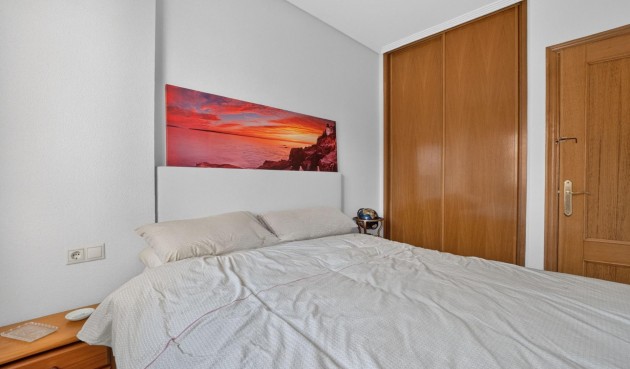 Återförsäljning - Takvåning -
Torrevieja - Torreblanca