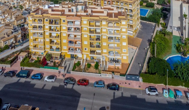Återförsäljning - Takvåning -
Torrevieja - Torreblanca