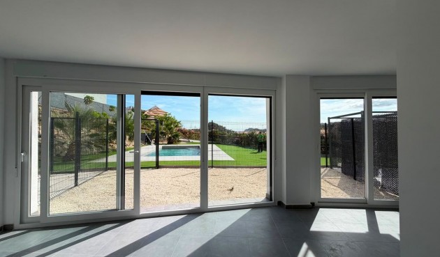 Brukt - Tosidig -
Villajoyosa - Montiboli