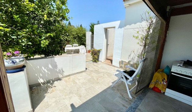 Brukt - Villa -
Daya Nueva - Costa Blanca