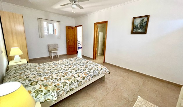 Brukt - Villa -
Daya Nueva - Costa Blanca