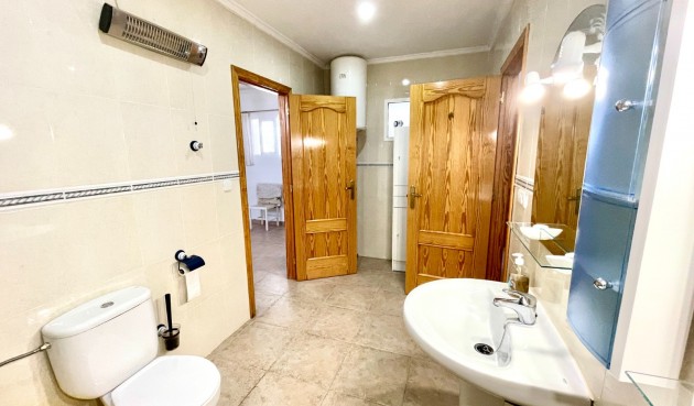 Brukt - Villa -
Daya Nueva - Costa Blanca