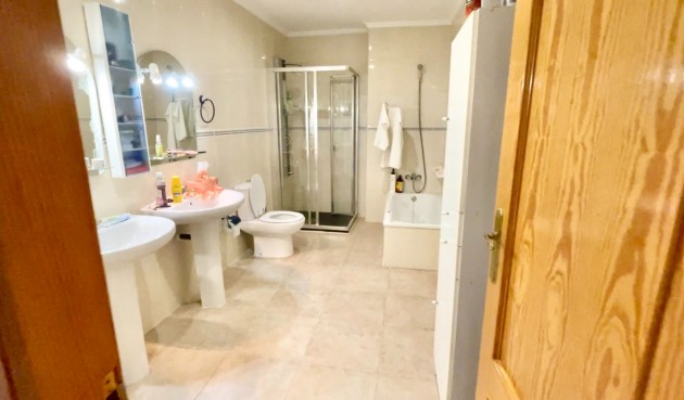 Brukt - Villa -
Daya Nueva - Costa Blanca